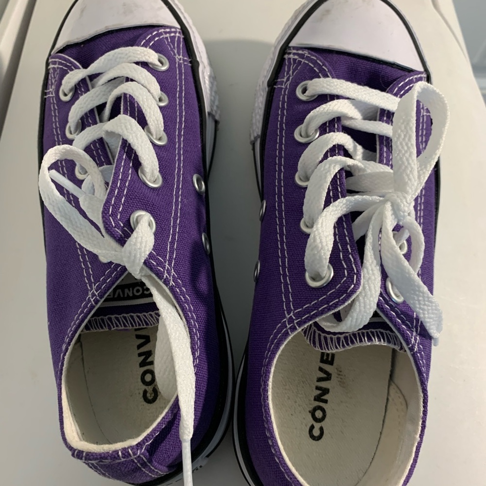 Purple kids Converse size 1